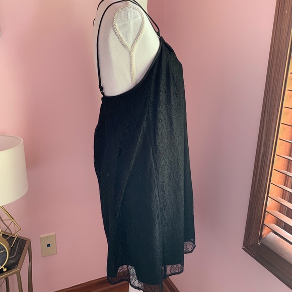 🎉Host Pick🎉 BCBGeneration T-Back Lace Dress - Picture 3 of 4